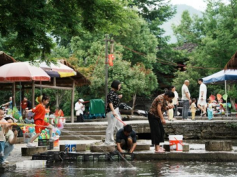 台青在梵净山下遇见“松弛感”