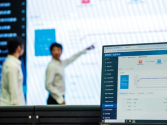 这种“网约车平台”，靠什么赚钱？