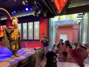 薪火不息 “守艺人”让川剧焕发新活力