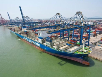 广州港已有178条外贸航线 “一带一路”航线超八成